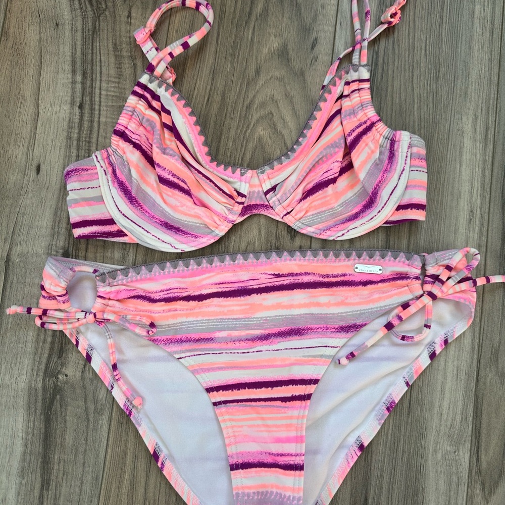 Venice Beach Striped Bikini Set with Underwire & Embroidered Details Pink Size 8
